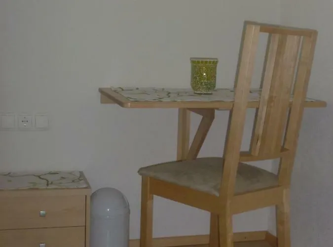 Hannes Steirer 노이스티프트임스튀바이탈